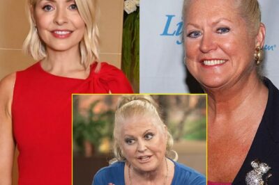 Kim Woodburn has launched another blistering at:tack on Holly Willoughby, branding the presenter ‘use:less’